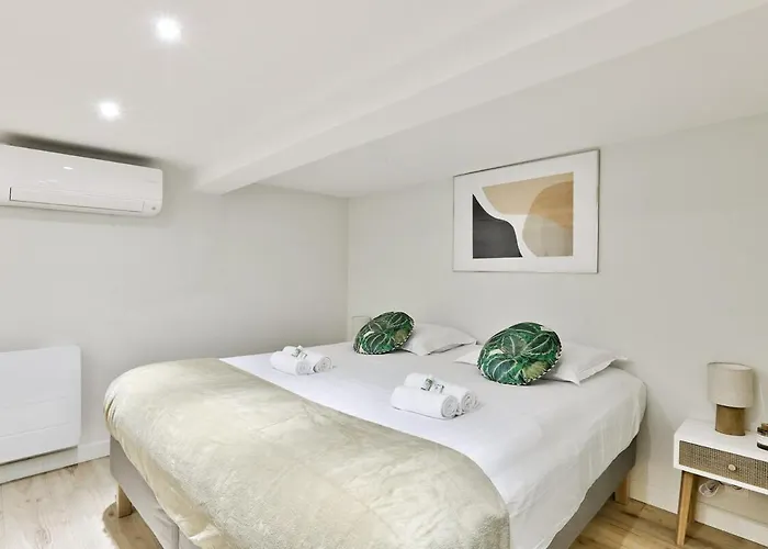 Apartman Cosy - Eiffel Tower