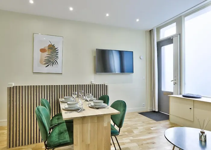 Apartman Cosy - Eiffel Tower *