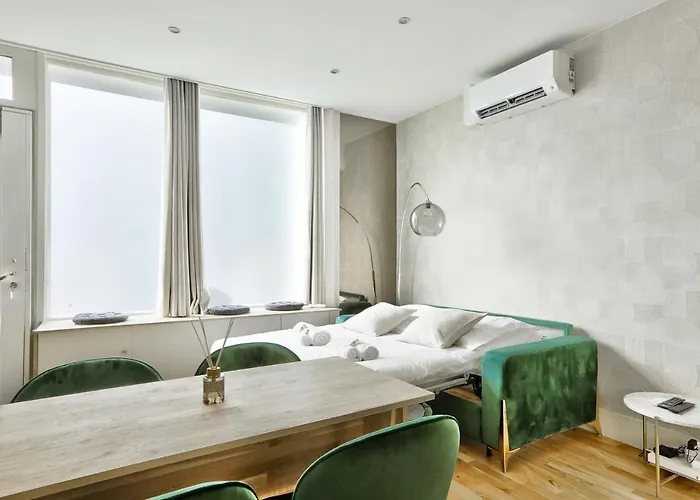 Cosy - Eiffel Tower Apartman